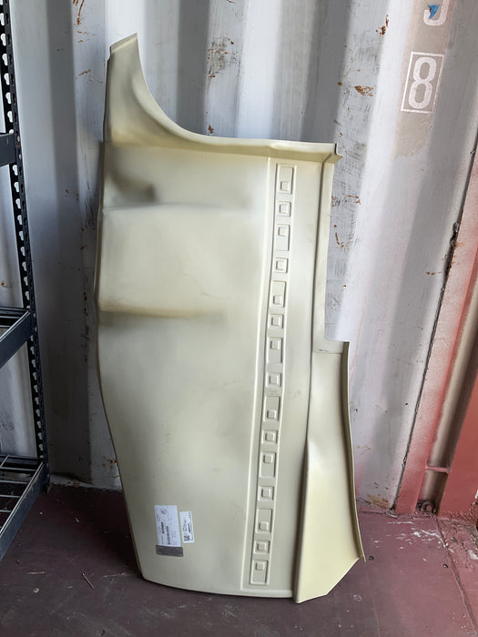 Cessna 152 cabin side lower LH
