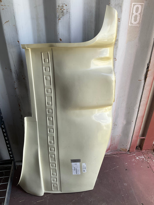 Cessna 152 cabin side lower RH