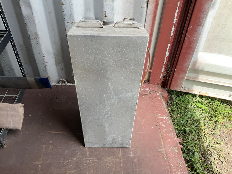Auxiliary fuel tank