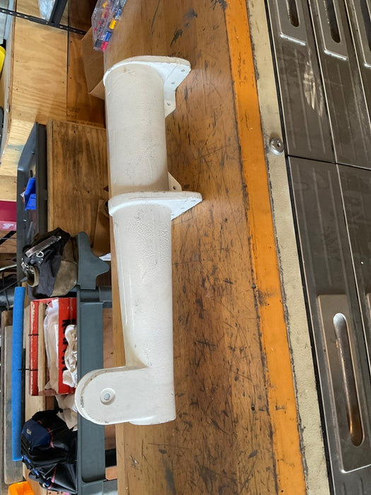 Piper main landing gear upper strut housing