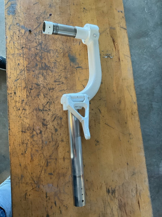 Piper LH lower strut gear