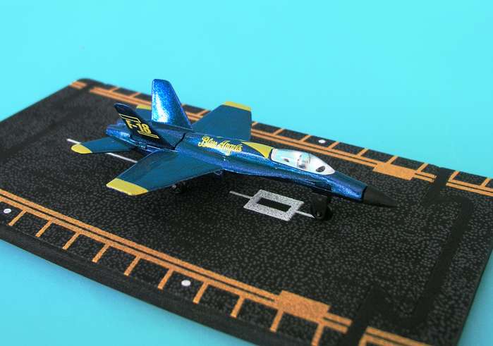 HOT Wings F/A-18 Hornet Blue Angels