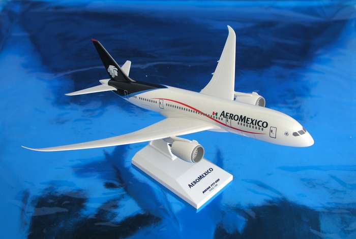 Aeromexico B787-8 1/200