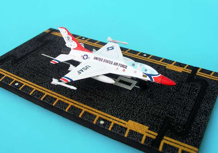 Hotwings F-16 Falcon Thdrbrd